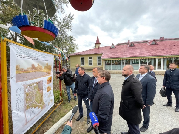 Полпред президента на Урале Владимир Якушев впечатлился после визита в Шадринск 