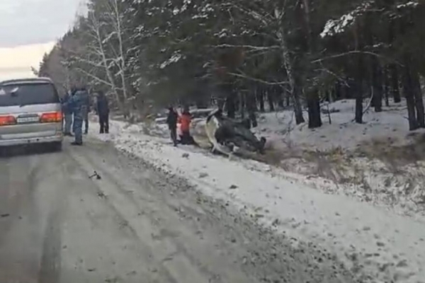 В Курганской области пьяный водитель устроил аварию на трассе