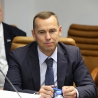 Замгубернатора Владимир Архипов рассказал о развитии сферы АПК в Совете Федерации
Замгубернатора Владимир Архипов рассказал о развитии сферы АПК в Совете Федерации