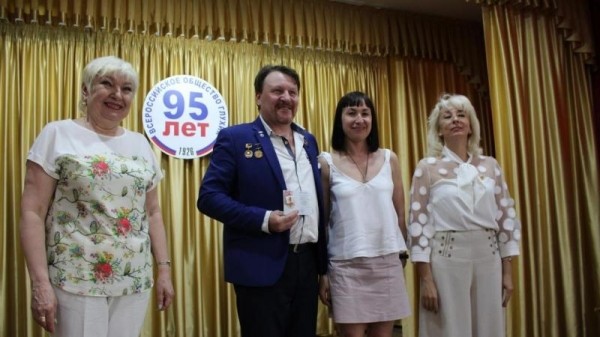 Знаками отличия ГТО отмечены представители регионального отделения ВОГ