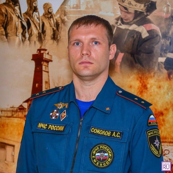 Водитель пожарной машины в отпуске спас две семьи Водитель пожарной машины в отпуске спас две семьи