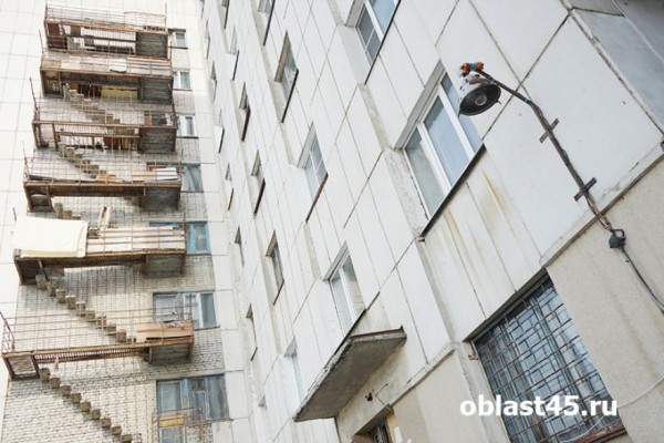 Власти Кургана назвали количество домов, в которых подключили тепло