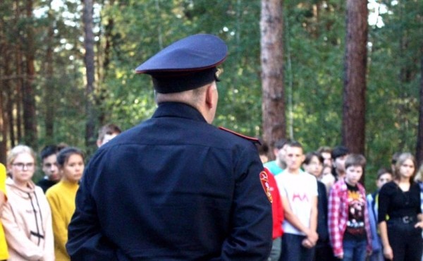 Росгвардейцы напомнили курганским школьникам правила безопасности