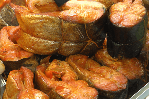 Курганцы выбирают деликатесные витамины на выставке-продаже морепродуктов
