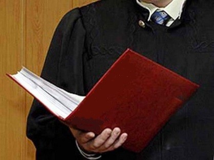 Вынесен обвинительный приговор в отношении бывшего Главы Альменевского района, признанного виновным в совершении должностного преступления 