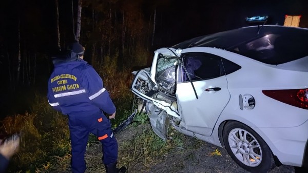 После ночной аварии двух иномарок на трассе зауралец угодил в больницу 
