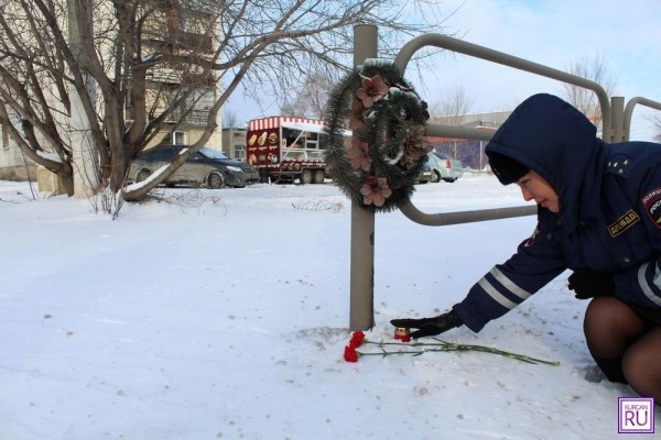 В день памяти жертв ДТП автомобилистам подарят ангелов в дорогу и освятят машины В день памяти жертв ДТП автомобилистам подарят ангелов в дорогу и освятят машины