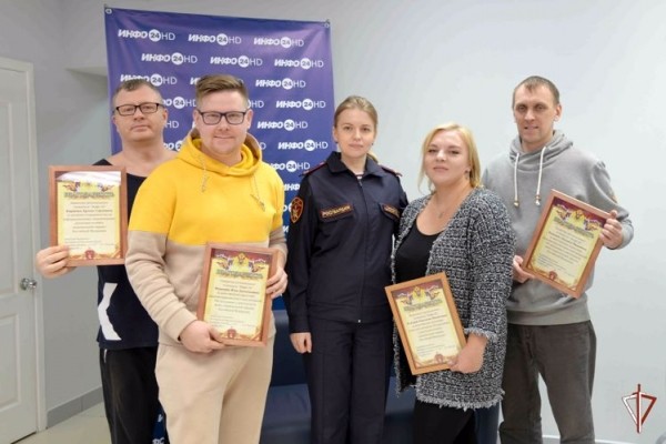 В Зауралье представители Росгвардии поздравили журналистов со Всемирным днем телевидения