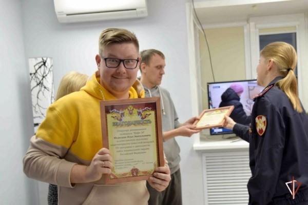 В Зауралье представители Росгвардии поздравили журналистов со Всемирным днем телевидения