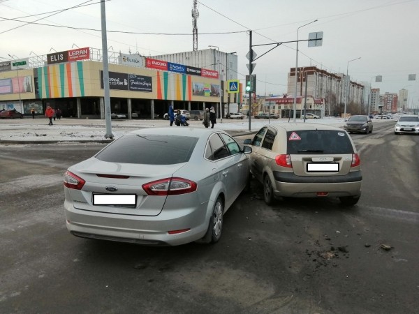 В Кургане на проспекте Голикова за сутки произошло две аварии
