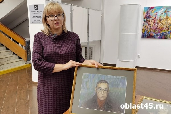 Курганскому музею подарили портрет актрисы Светланы Крючковой Курганскому музею подарили портрет актрисы Светланы Крючковой