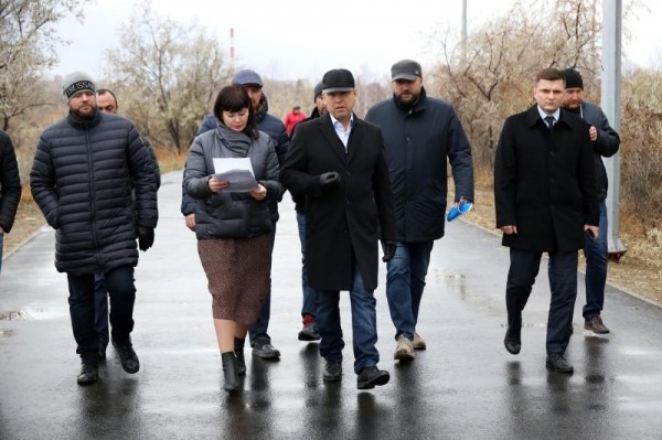 Губернатор Шумков вышел из отпуска и сразу с инспекцией на бульвар Солнечный