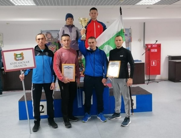 Команда МЧС от Курганской области стала второй по лыжным гонкам на соревнованиях УрФО