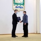 Накануне Нового года вручены государственные, ведомственные и региональные награды жителям области
Накануне Нового года вручены государственные, ведомственные и региональные награды жителям области