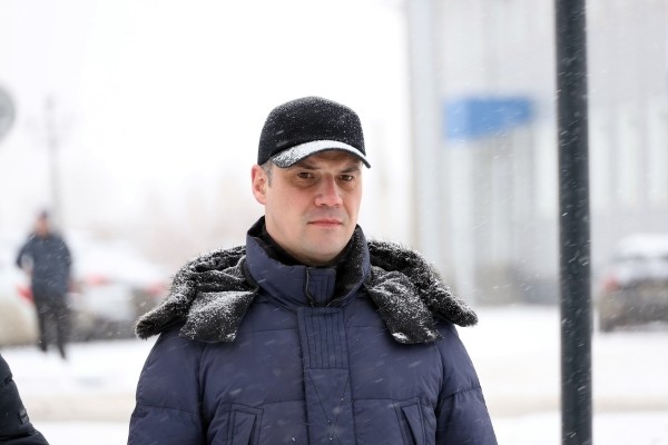 Губернатор Вадим Шумков вручил ключи от 23 новых машин неотложной медицинской помощи Губернатор Вадим Шумков вручил ключи от 23 новых машин неотложной медицинской помощи