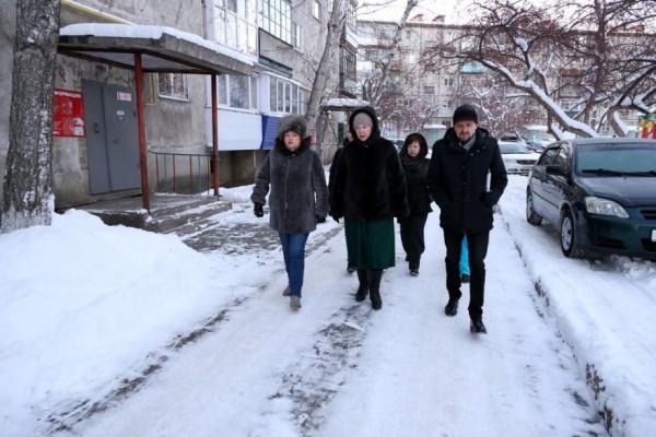 В Кургане проверили, как управляющие компании справляются со снегом