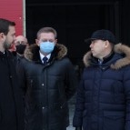 Губернатор Вадим Шумков поручил ускорить темпы строительства детского сада в Шадринске
Губернатор Вадим Шумков поручил ускорить темпы строительства детского сада в Шадринске