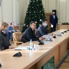 
											Губернатор Вадим Шумков вручил областные молодёжные премии									