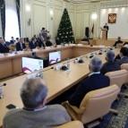 Накануне Нового года вручены государственные, ведомственные и региональные награды жителям области
Накануне Нового года вручены государственные, ведомственные и региональные награды жителям области