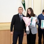 
											Губернатор Вадим Шумков вручил областные молодёжные премии									