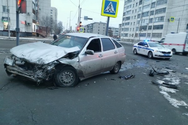 В центре Кургана произошло ДТП