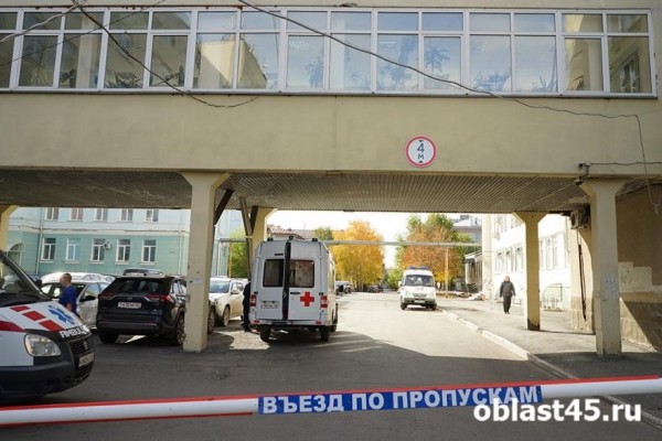 В мэрии Кургана объяснили закрытие дороги у больницы