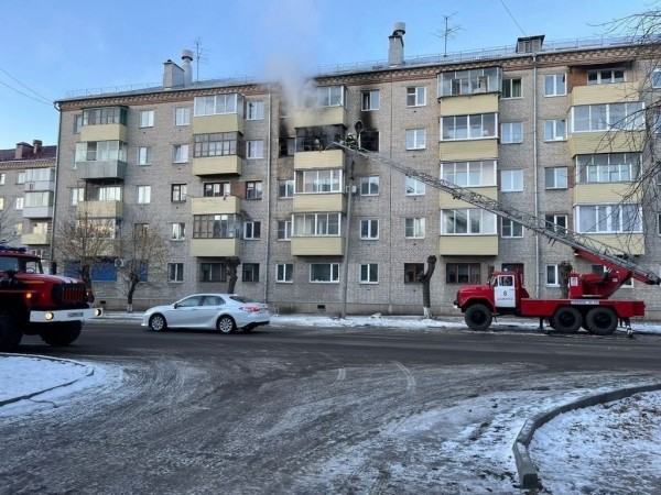 В Шадринске из пожара спасли 8 жильцов и 13 эвакуировали