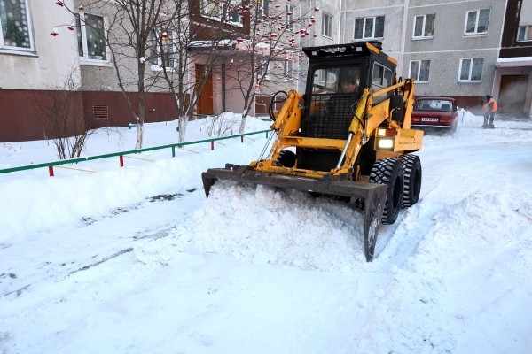 В Кургане проверили, как управляющие компании справляются со снегом
