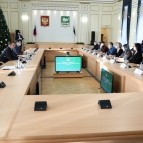 
											Губернатор Вадим Шумков вручил областные молодёжные премии									