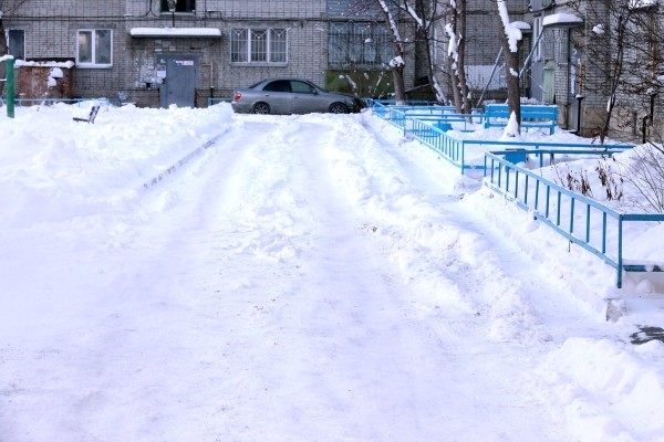 В Кургане проверили, как управляющие компании справляются со снегом