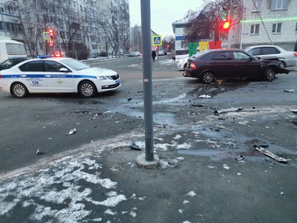 В центре Кургана произошло ДТП