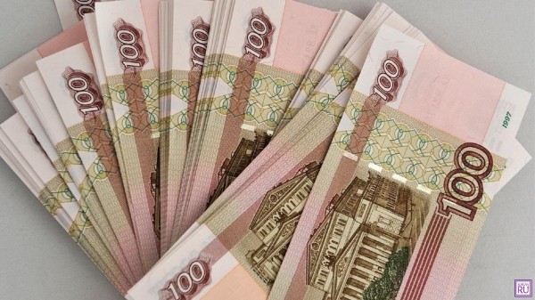 В Шадринском районе случайный прохожий спас пенсионера от мошенников