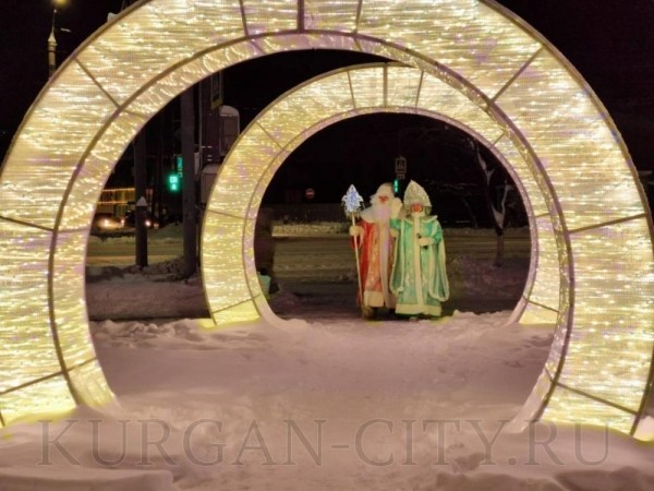 В курганском микрорайоне открыли новогоднюю площадку В курганском микрорайоне открыли новогоднюю площадку
