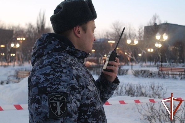 В новогоднюю ночь росгвардейцы обеспечили правопорядок в Зауралье В новогоднюю ночь росгвардейцы обеспечили правопорядок в Зауралье