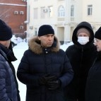 
											Губернатор Вадим Шумков провел выездное совещание по уборке дорог и дворов Кургана									