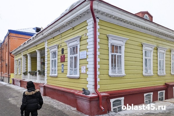 В курганском Доме-музее декабристов после ремонта поселились куклы 