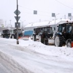 Заместитель главы региона Константин Малышев и глава города Кургана Елена Ситникова проконтролировали организацию уборки улиц и дворов
Заместитель главы региона Константин Малышев и глава города Кургана Елена Ситникова проконтролировали организацию уборки улиц и дворов