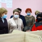 
											Лариса Кокорина проконтролировала кол-центры по работе с больными коронавирусной инфекцией									