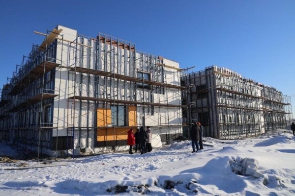 В Кургане два замгубернатора проверили, как строятся детские сады