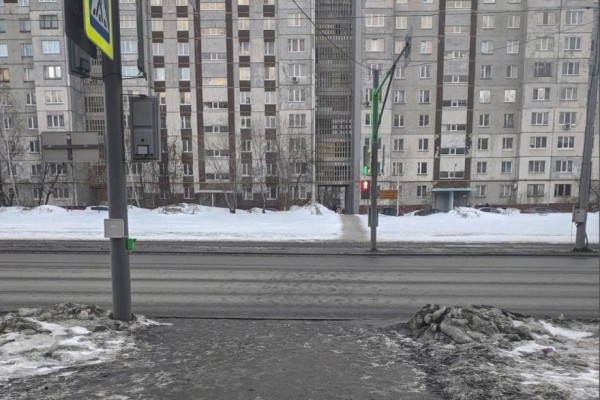 Жители Кургана недовольны неблагоустроенным тротуаром в Заозёрном