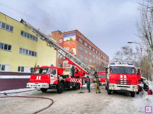 В Кургане в спорткомплексе &laquo;Зауралец&raquo; произошел пожар