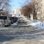 
											Заместитель главы региона Константин Малышев проконтролировал строительство социальных объектов и качество уборки дворов в Кургане									