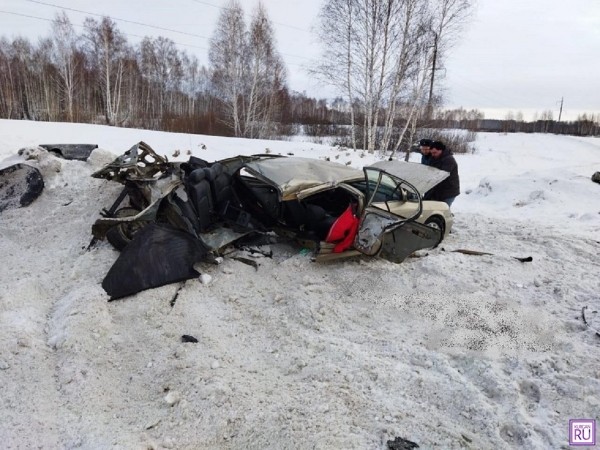 Житель Тюмени погиб в ДТП в Курганской области, врезавшись в большегруз