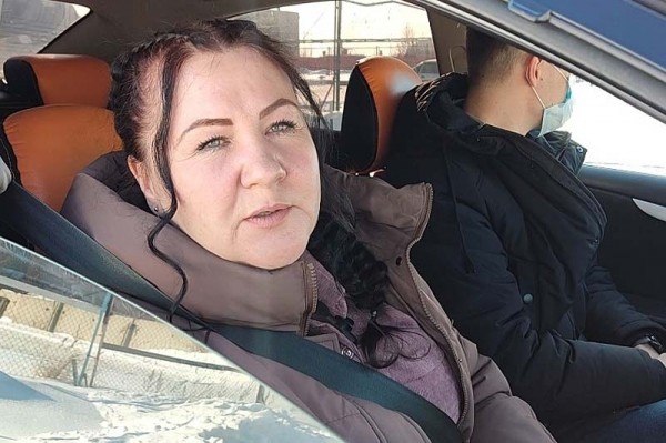 Елена Крепоснова – один из лучших инструкторов по вождению в Кургане Елена Крепоснова – один из лучших инструкторов по вождению в Кургане