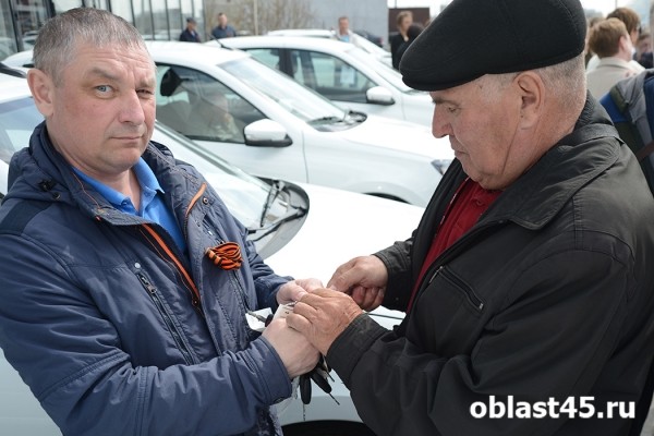 В районных больницах Курганской области появился новый транспорт