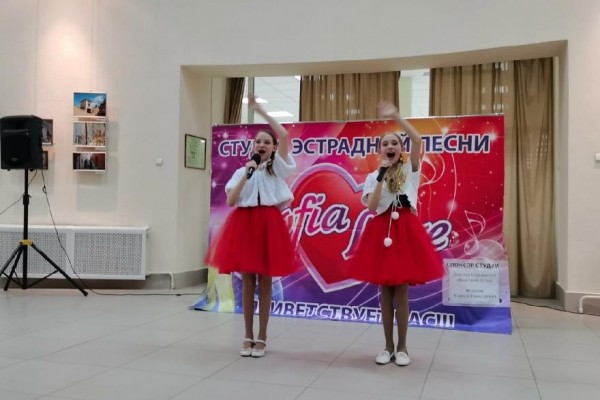В Кургане состоялся сольный концерт двух сестёр В Кургане состоялся сольный концерт двух сестёр