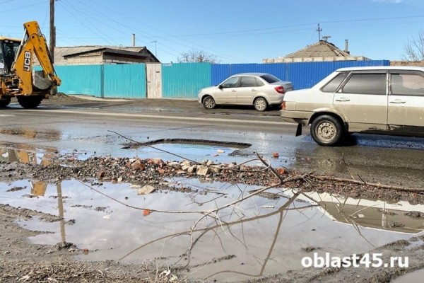 Кто заплатит за пробитые на курганских дорогах колёса 