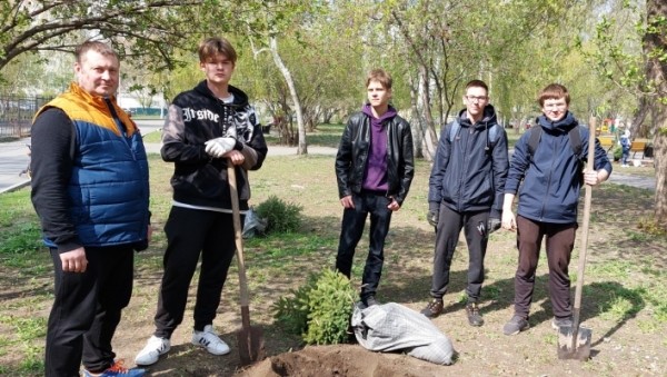 Сотрудники следственного управления СК России по Курганской области приняли участие в патриотической акции «Аллея Памяти» Сотрудники следственного управления СК России по Курганской области приняли участие в патриотической акции «Аллея Памяти»