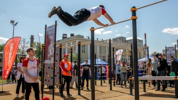 На московском стадионе «Курчатовец» состоялось открытие площадки ГТО На московском стадионе «Курчатовец» состоялось открытие площадки ГТО