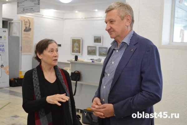 &laquo;Это будет небесплатно&raquo;. Курганский сенатор ищет художников для росписи храма
